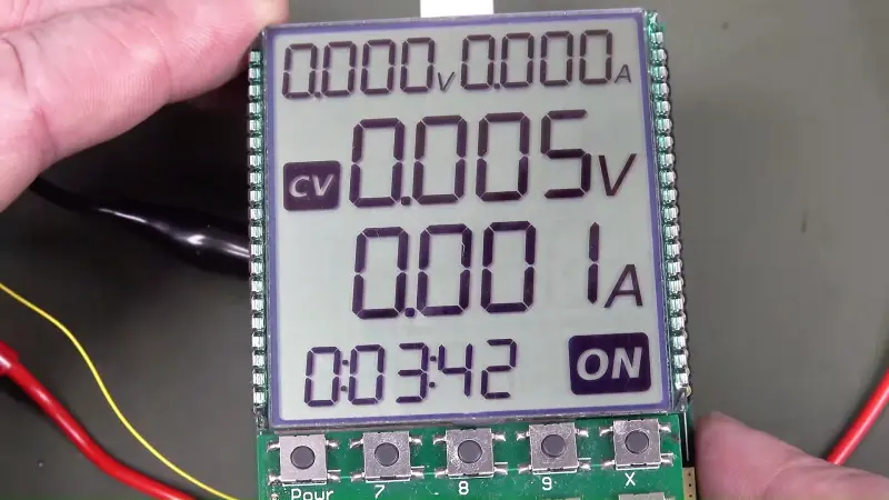 captura de pantalla de la pieza de diseño LCD personalizada