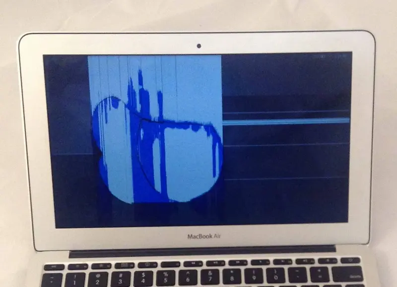 Rissiges LCD auf dem MacBook Air