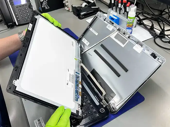 producto de reparación de pantalla de computadora portátil