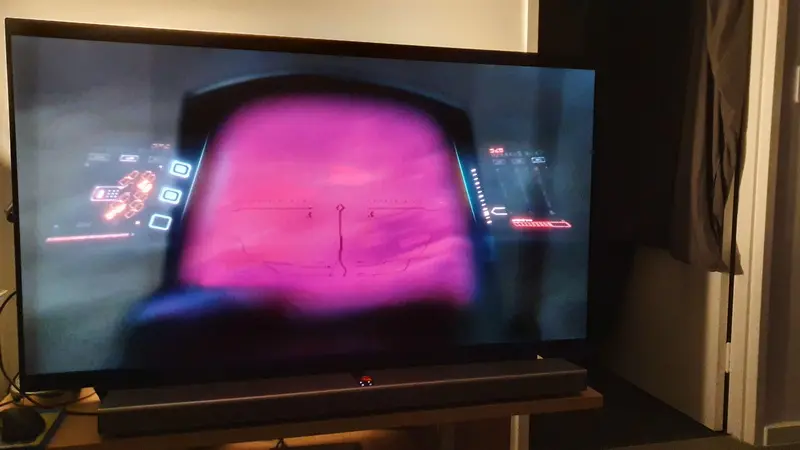 un día de sol le hizo esto a mi LG c1