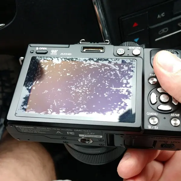 alguien ha visto el revestimiento salir de la pantalla alguien ha visto el revestimiento salir de la pantalla