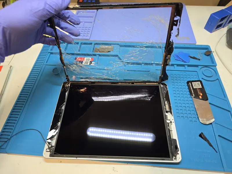 Tiempo de reparación para pantalla LCD rota