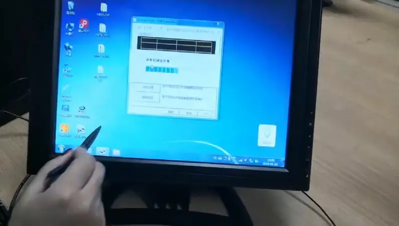 4 أسلاك 5 أسلاك شاشة عرض مقاومة 15 بوصة