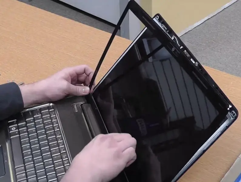 reparación de la pantalla de la computadora portátil
