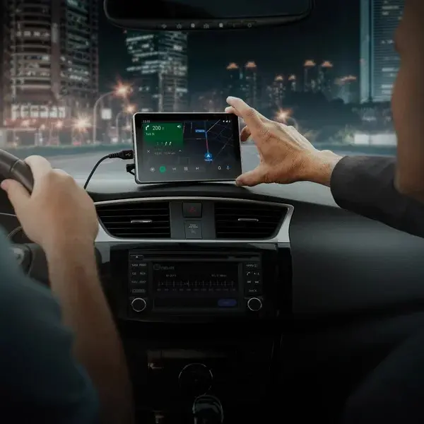 Pantalla montada en el tablero Intellidash Pantalla montada en el tablero Intellidash