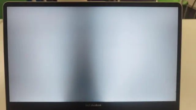 puedo reparar la pantalla de mi computadora portátil sin reemplazo
