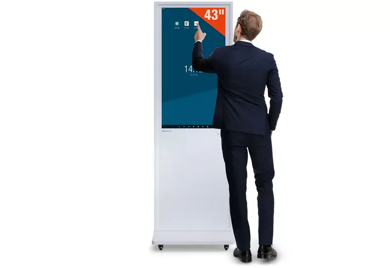 Kundenstopper weiss touch Rollen front logo