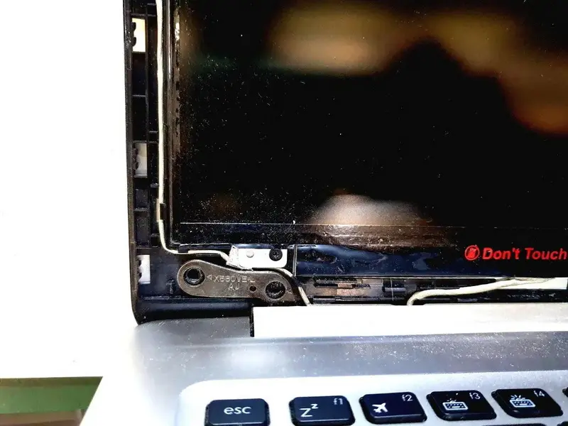 كابل LCD على طول تعزيز المفصلي المستدير