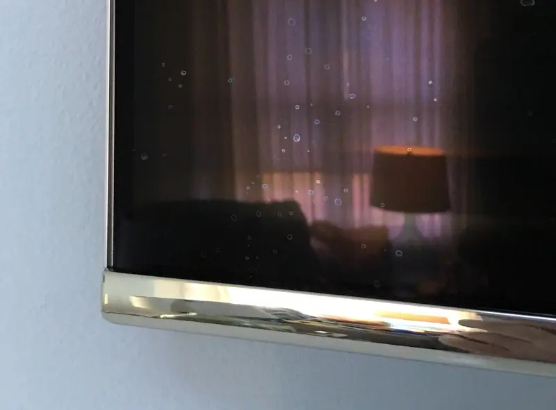 Burbujas en la pantalla del televisor LCD