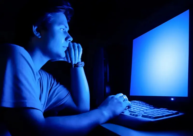 Luz azul de las pantallas LCD Luz azul de las pantallas LCD