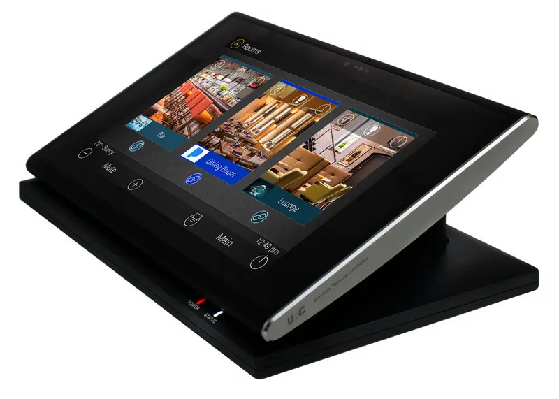 قم بتوصيل شاشتي LCD تعمل باللمس بشاشة Xfinity 1