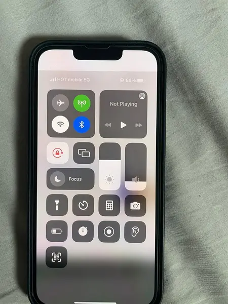 Una sombra de la pantalla del iPhone2 Una sombra de LCD en la pantalla del iPhone2