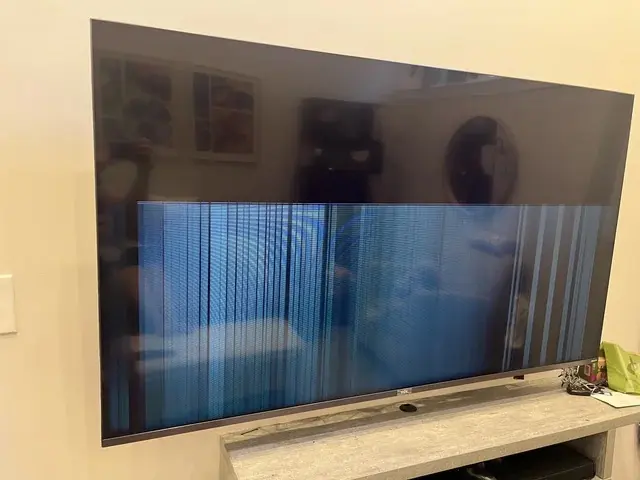 despertó con estas líneas horizontales en la parte inferior despertó con estas líneas horizontales en la parte inferior